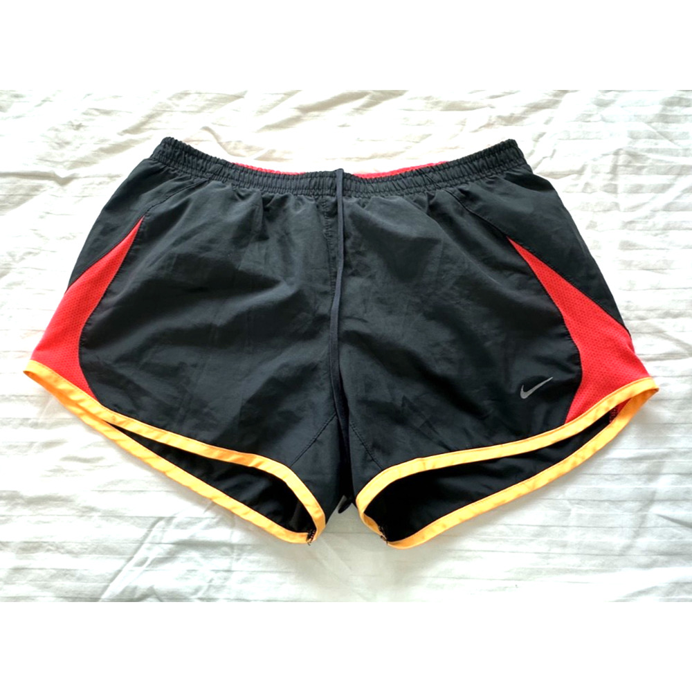 🫐  NIKE WOMENS ATHLETIC SHORTS SIZE S 🫐